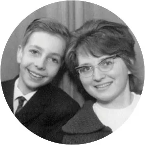 Ingrid von Oelhafen - Author