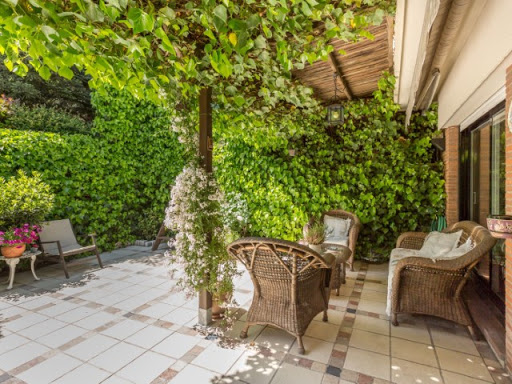 Inmobiliaria Domus La Moraleja - Real estate agency in Alcobendas, Spain