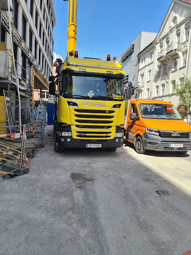 INN -P4 - Parking lot in Innsbruck, Austria