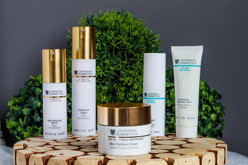 Institut Reve De Beaute - Beauty salon in Mascouche, Canada