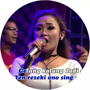 Intan Chacha - Musical artist