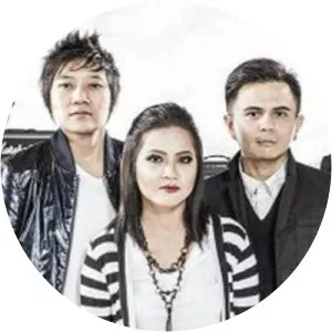 Intan Putri Werdiniadi - Musical artist