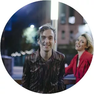 Introflirt - Musical group