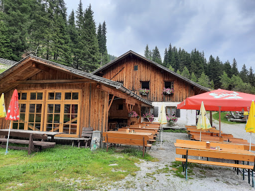 Inzinger Alm - Mountain cabin in Inzing, Austria