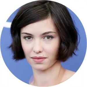 Ioana Bugarin - Actress