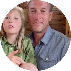 Iona Fogle photograph