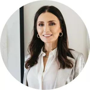 Ira DeWitt - Bill DeWitt III's wife