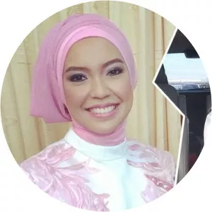 Ira Wahyuni - Temmy Rahadi's wife