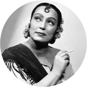 stefánia moldován irén szecsődi