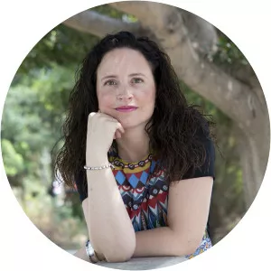 Irene Comins Mingol - Author