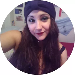 Iris Alpáñez - Actress