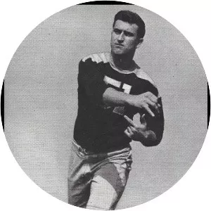 Irv Comp - American football player