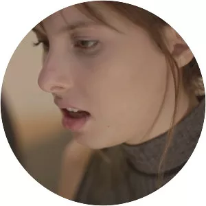 Isa Salles - Musical artist