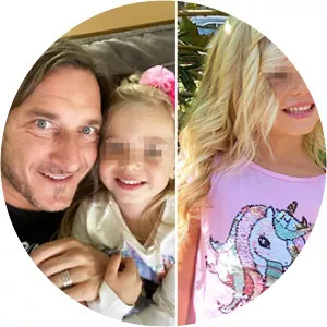 Isabel Totti photograph