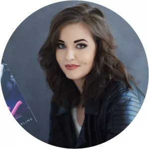 Isabella Starling - Author