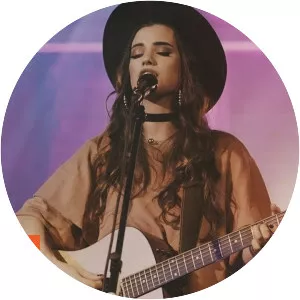 Isadora Pompeo - Brazilian vlogger