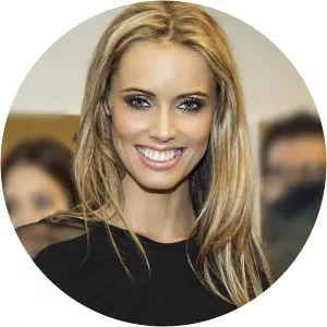 isi gluck jenice - Musical artist