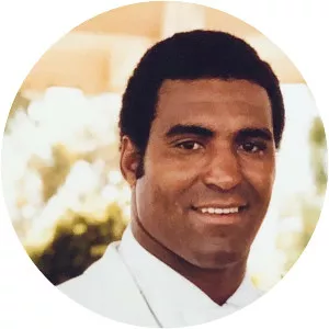 Isiah Robertson - American football player