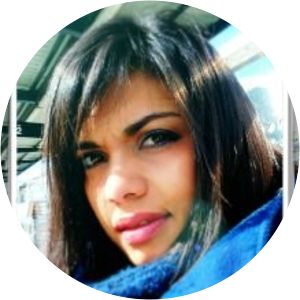 Isis Mendez photograph