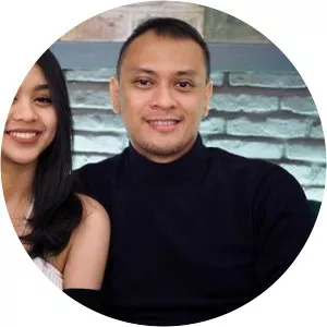 Ismulia Permatasari photograph