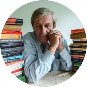 Isnam Taljić - Author