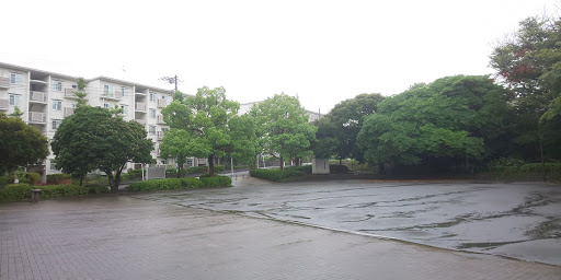 Isogotani Daini Park