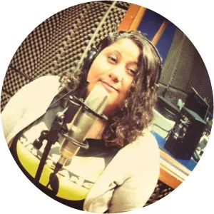 issa paz sara donato