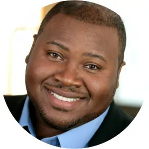 Issachah Savage - Singer