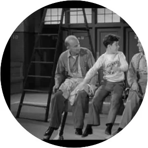 It Happened in Brooklyn - 1947 ‧ Comedy music/Romance ‧ 1h 44m