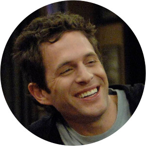 It's Always Sunny in Philadelphia Dennis Looks Like a Registered Sex Offender - It's Always Sunny in Philadelphia: Season 3, Episode 11