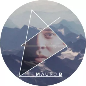 ivan garci mauro b - Musical artist