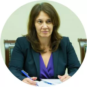 Ivanna Vladkova Hollar