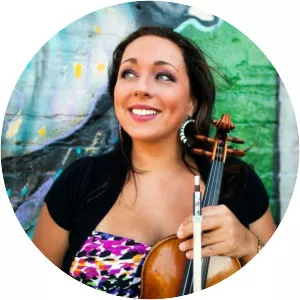 Ivonne Hernandez - Musician