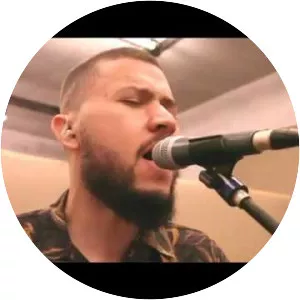 Izaac Santos - Musical artist