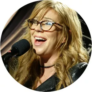 Izabelle Ouellet - Musical artist