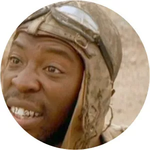 Izzy Buttons