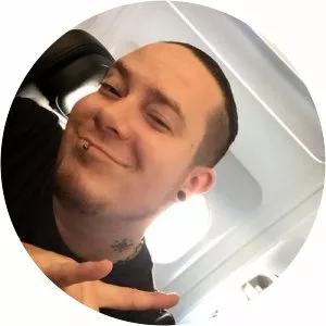 Izzy Gallegos - Singer