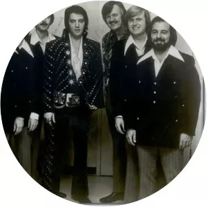 J. D. Sumner and The Stamps