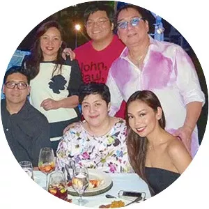 Jacinda Myrtle de Leon - Keempee de Leon's sister