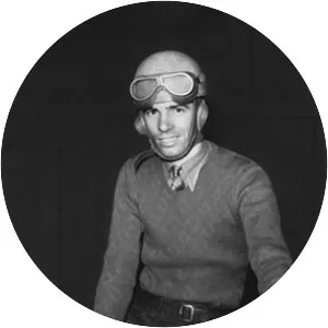 Jack Milne - Football player