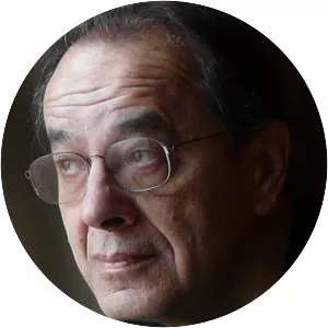 Jacques Leenhardt - Author