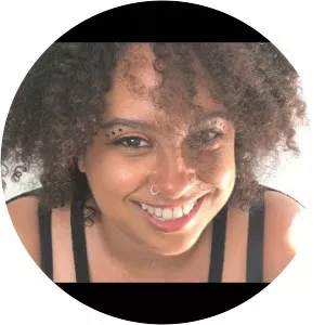 Jaelee Small - Singer