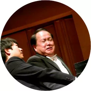 Jahja Ling - Conductor