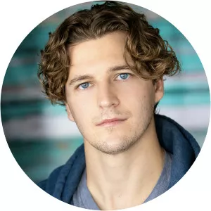 Jake Kidwell - Film actor