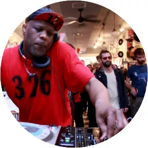 Jamie 3:26 - Musical artist