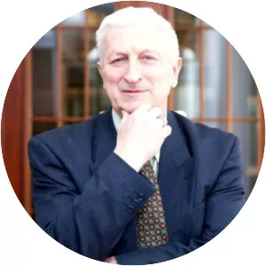 Jan Monkiewicz - Economist