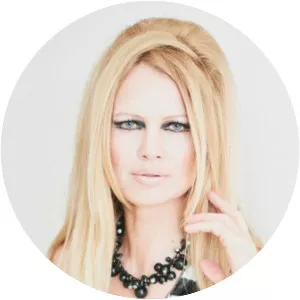 Jana Hallas - Songwriter