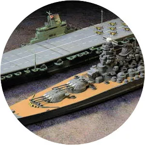 Japanese aircraft carrier Shinano - Yamato-class battleship