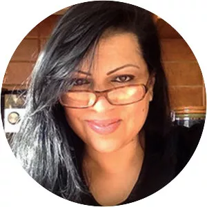 Jasmin Zine - Author