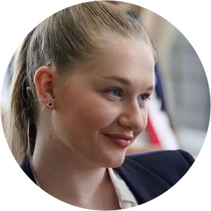 Jasmine Berkis - Internet personality